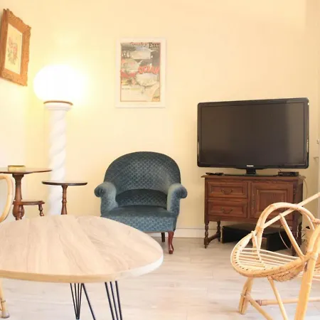 La Rochelle, Proche Centre, 4 Couchages, Parking Prive, Menage Inclus - Fr-1-246-301