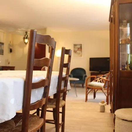 La Rochelle, Proche Centre, 4 Couchages, Parking Prive, Menage Inclus - Fr-1-246-301 *