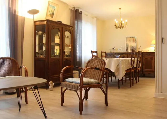 La Rochelle, Proche Centre, 4 Couchages, Parking Prive, Menage Inclus - Fr-1-246-301 *