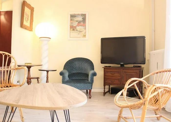 La Rochelle, Proche Centre, 4 Couchages, Parking Prive, Menage Inclus - Fr-1-246-301