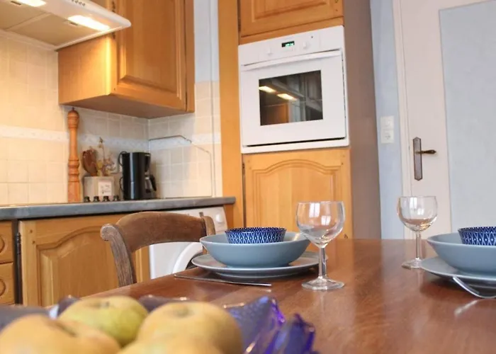 Apartment La Rochelle, Proche Centre, 4 Couchages, Parking Prive, Menage Inclus - Fr-1-246-301 *